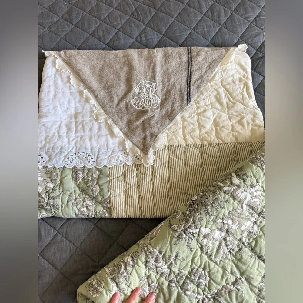 Soft Surroundings Quilted Pillow Sham Cottagecore Lace Linen Cotton Floral Stand